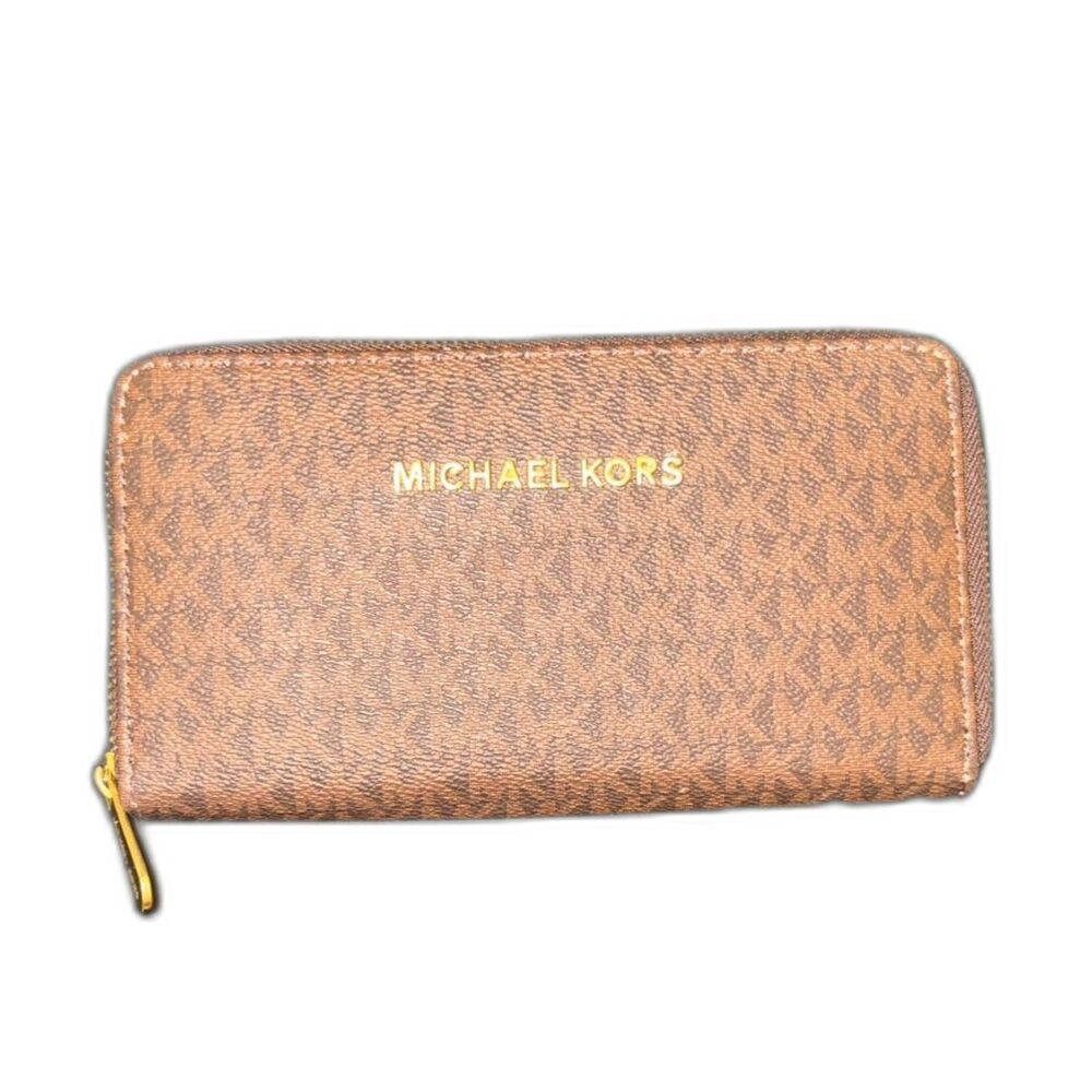 Michael Kors Jet Set Signature Logo Smartphone Wristlet